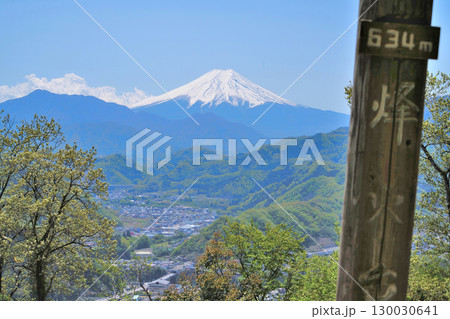 甲斐国「岩殿山城」の眺望 山梨県大月市 甲斐国「岩殿山城」の眺望 山梨県大月市 130030641