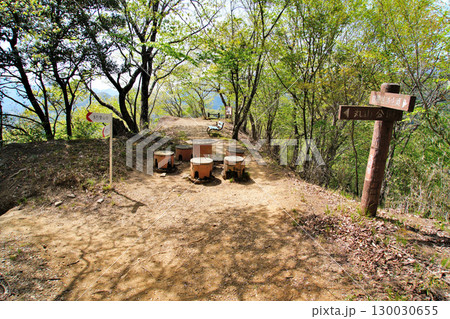 甲斐国「岩殿山城」の眺望 山梨県大月市 甲斐国「岩殿山城」の眺望 山梨県大月市 130030655