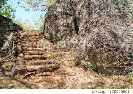 甲斐国「岩殿山城」の眺望 山梨県大月市 甲斐国「岩殿山城」の眺望 山梨県大月市 130030661