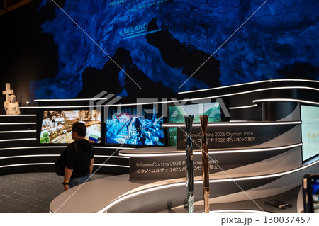 【大阪万博2025年】イタリア館内部の観光【ミラノオリンピックの聖火】 【大阪万博2025年】イタリア館内部の観光【ミラノオリンピックの聖火】 130037457
