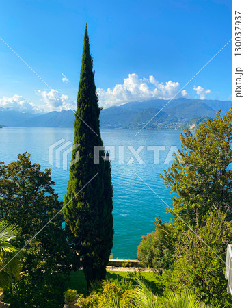 Lake Como, Italy, is a lake in the mountains 130037937