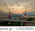 造船と夕焼け 130038002