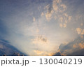 夕方の空オレンジ色橙色 130040219