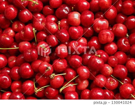 Cherries 130041024