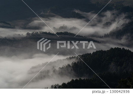 絶景風景と雲海 130042936
