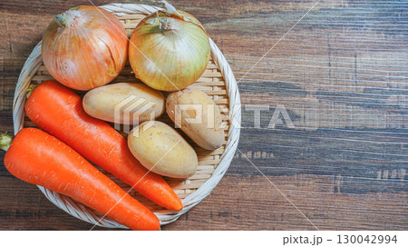 カレー用野菜セット　にんじん・じゃがいも・玉ねぎの土物野菜盛り合わせ 130042994