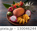 盛り付けられたトロピカルフルーツ 130046244