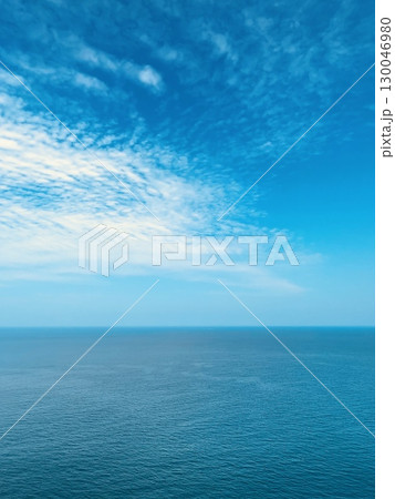 青い海と青い空 130046980