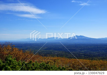 10月の斜里岳景観 10月の斜里岳景観 130047829
