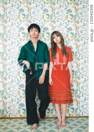 若いカップル 130048306