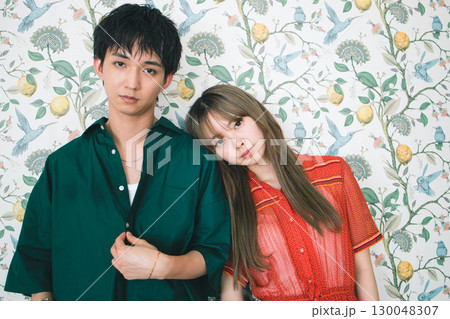 若いカップル 130048307