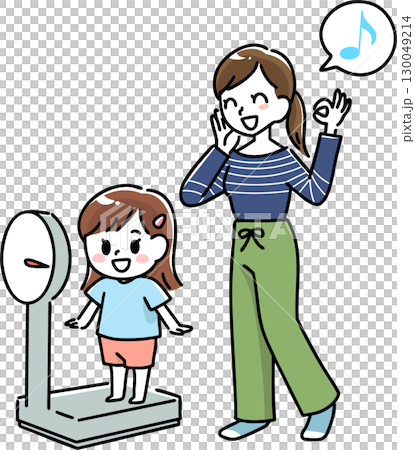 微笑的女孩和母親測量體重 130049214