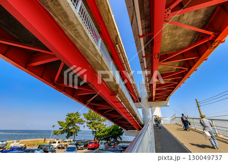 千葉県　木更津市　鳥居崎海浜公園にある中の島大橋 130049737