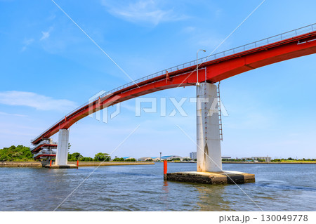 千葉県　木更津市　鳥居崎海浜公園にある中の島大橋 130049778
