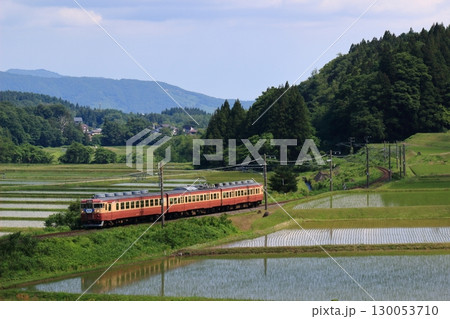 えちごトキめき鉄道455系(413系)電車 130053710