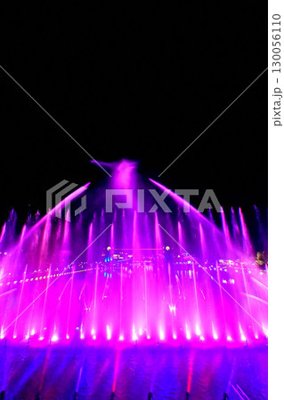 富岩運河環水公園　サマーファウンテン　噴水ショー 130056110