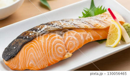 鮭の塩焼き 130056465