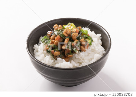 梅しそ　納豆　塩昆布あえ　ご飯 130058708