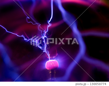 プラズマボールの放電 プラズマボールの放電 130058774