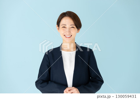 女性 ビジネス ポートレート 女性 ビジネス ポートレート 130059431