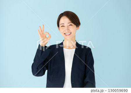 女性　ビジネス　ポートレート　OK 130059690