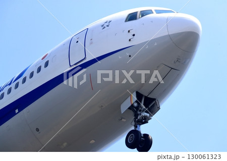旅客機の離着陸 130061323