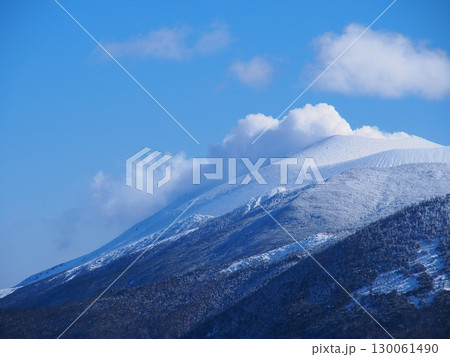 湯ノ丸山から望む冬の浅間山 湯ノ丸山から望む冬の浅間山 130061490