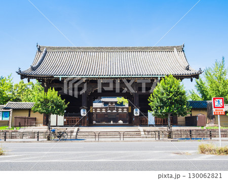 夏の京都　東寺　南大門 130062821