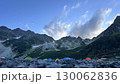 涸沢カールから眺める穂高連峰 130062836