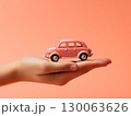 車を持つ手 130063626