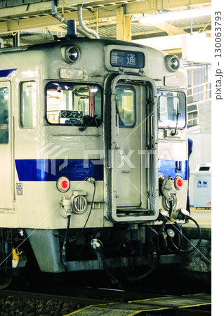 西鹿児島駅（現・鹿児島中央駅）に停車中のキハ58系気動車 130063793