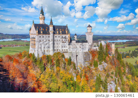 Astonishing view of famous Neuschwanstein Castle in autumn. 130065461