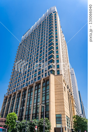 晴海通りと日比谷通りの交差点に位置するザ・ペニンシュラ東京 130066040