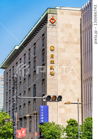 日生劇場（日本生命日比谷ビル）モダンムーブメントの建築（花崗岩の外観） 130066743