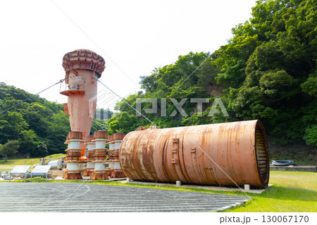 オメガ公園 解体されたオメガ塔の一部 オメガ公園 解体されたオメガ塔の一部 130067170