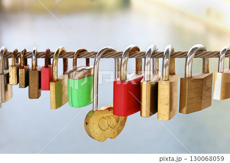 Metal padlocks 130068059