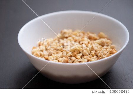 グラノーラのシリアルイメージ グラノーラのシリアルイメージ 130068453
