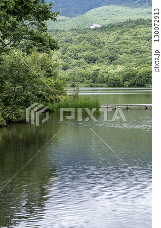 群馬県嬬恋村のバラギ湖の風景 群馬県嬬恋村のバラギ湖の風景 130072913