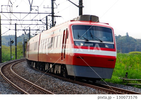 リバイバルカラーも鮮やかに… 下町・浅草と両毛地区へ結ぶ【特急りょうもう号】 リバイバルカラーも鮮やかに… 下町・浅草と両毛地区へ結ぶ【特急りょうもう号】 130073576