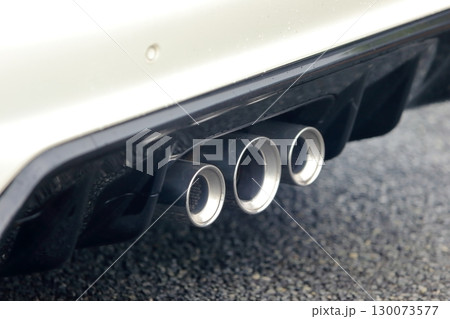 車のマフラー 130073577
