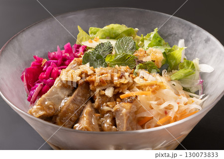 豚肉と青パパイヤのベトナム風冷麺 130073833