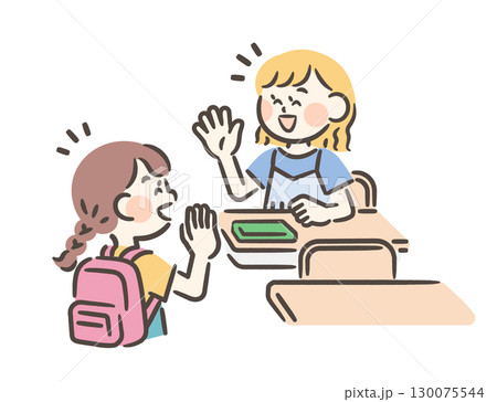 教室であいさつする子供 130075544