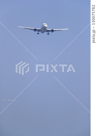 旅客機の離着陸 130075762