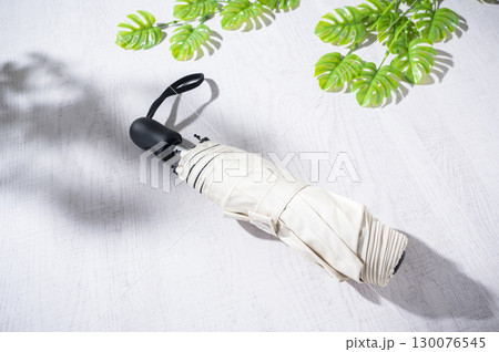 折り畳みの日傘　 130076545