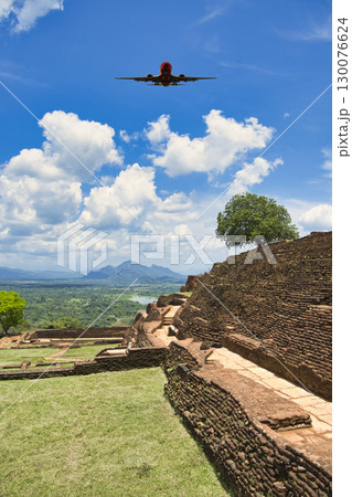天空の古代宮殿・シーギリヤ遺跡の絶景 130076624