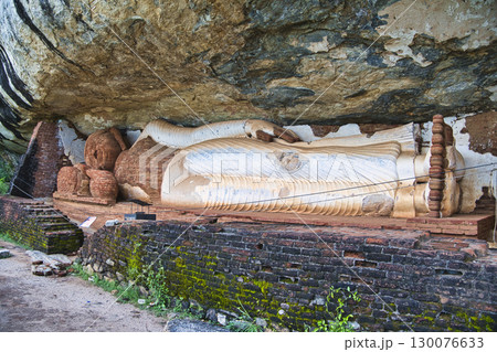 天空の古代宮殿・シーギリヤ遺跡の絶景 天空の古代宮殿・シーギリヤ遺跡の絶景 130076633