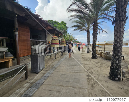 バリ島 スミニャックビーチ バリ島 スミニャックビーチ 130077967