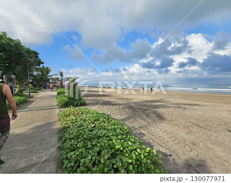 バリ島 スミニャックビーチ バリ島 スミニャックビーチ 130077971