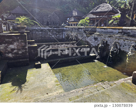 インドネシア　バリ島　ウブド　ゴアガジャ遺跡 130078039