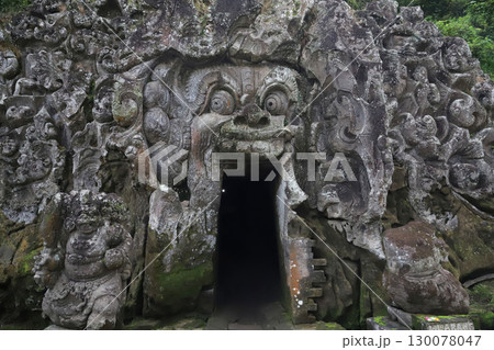 インドネシア　バリ島　ウブド　ゴアガジャ遺跡 130078047